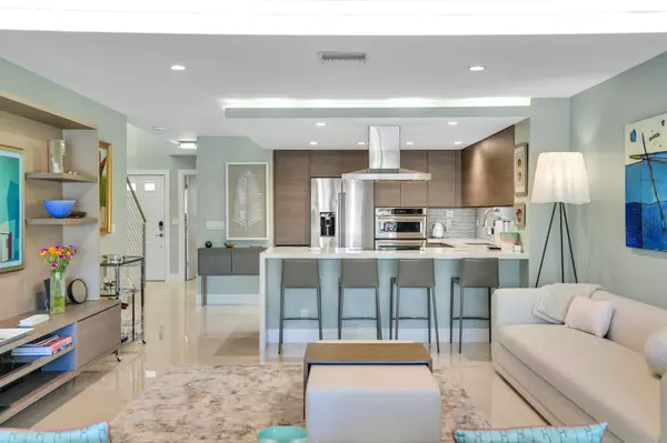 Palm Beach Gardens, FL 33410,2399 Treasure Isle DR 17