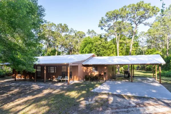 12912 NE 14th AVE, Okeechobee, FL 34974