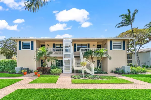 9 Stratford DR D, Boynton Beach, FL 33436