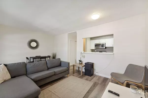 North Miami Beach, FL 33162,1450 NE 170th ST 114