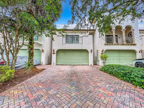 2884 Hidden Harbour TER, Fort Lauderdale, FL 33312