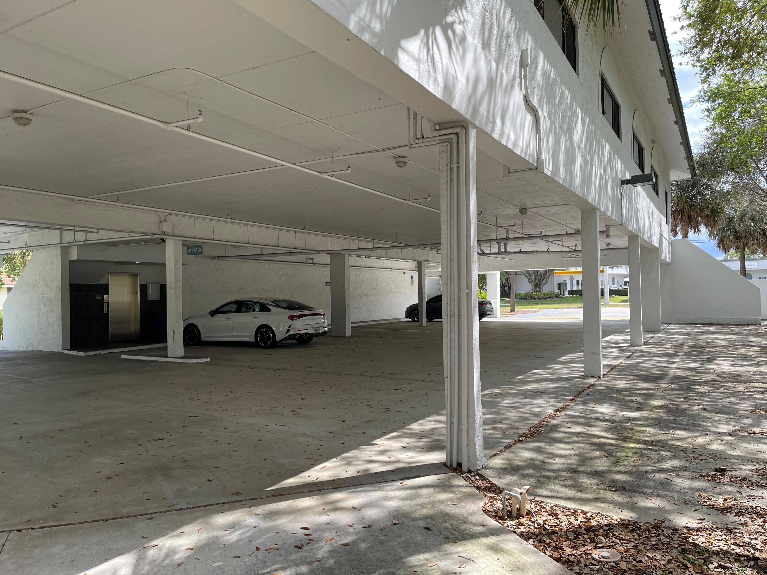 Boca Raton, FL 33431,2505 NW 2nd AVE