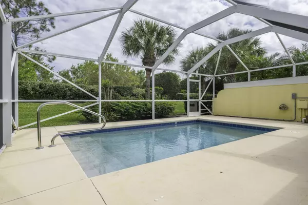 10701 SW Hartwick DR, Port Saint Lucie, FL 34987