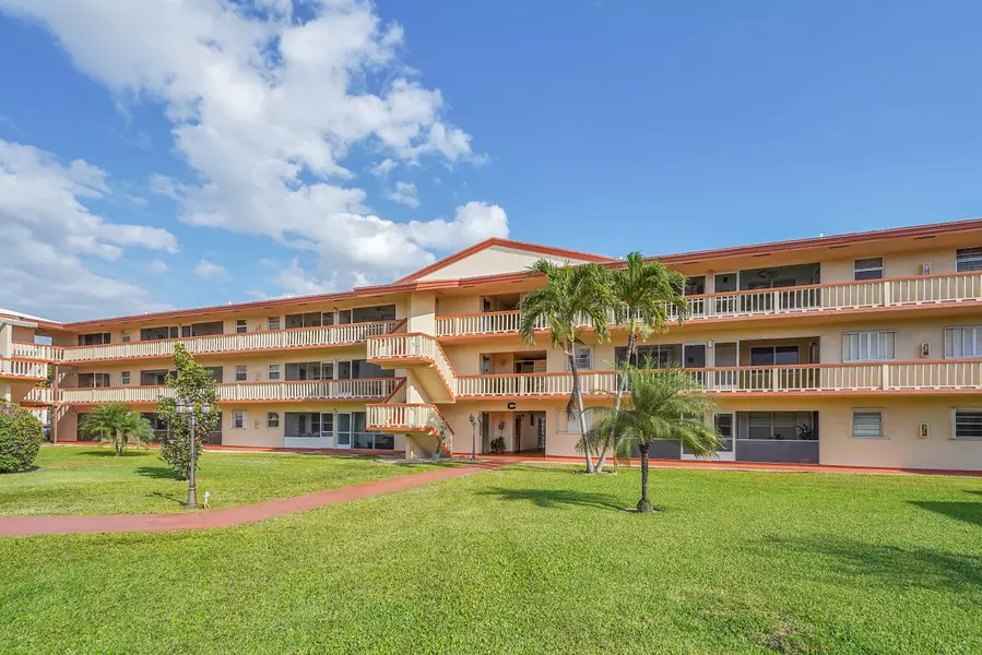 5300 Washington ST C316, Hollywood, FL 33021