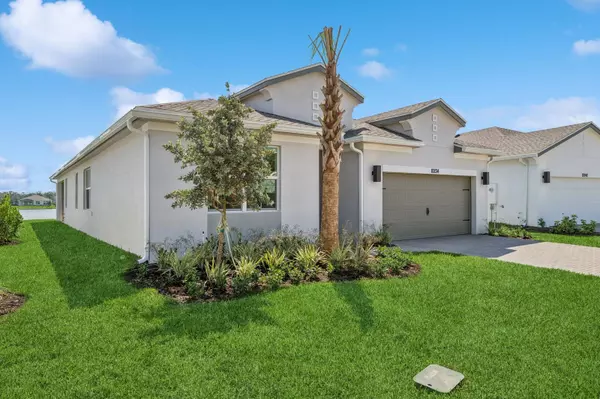 Port Saint Lucie, FL 34987,10234 Dreamweaver RD 207