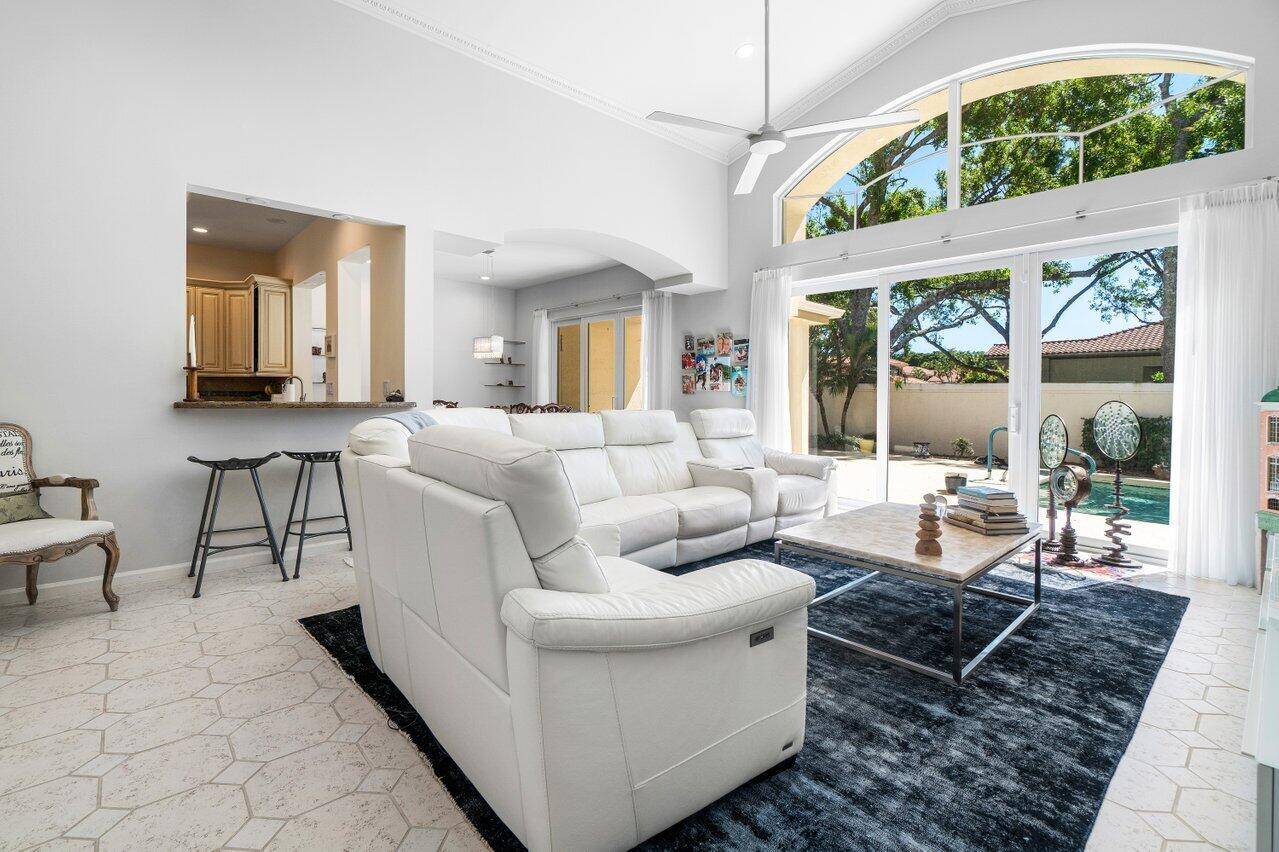 Boca Raton, FL 33434,6278 NW 23rd RD