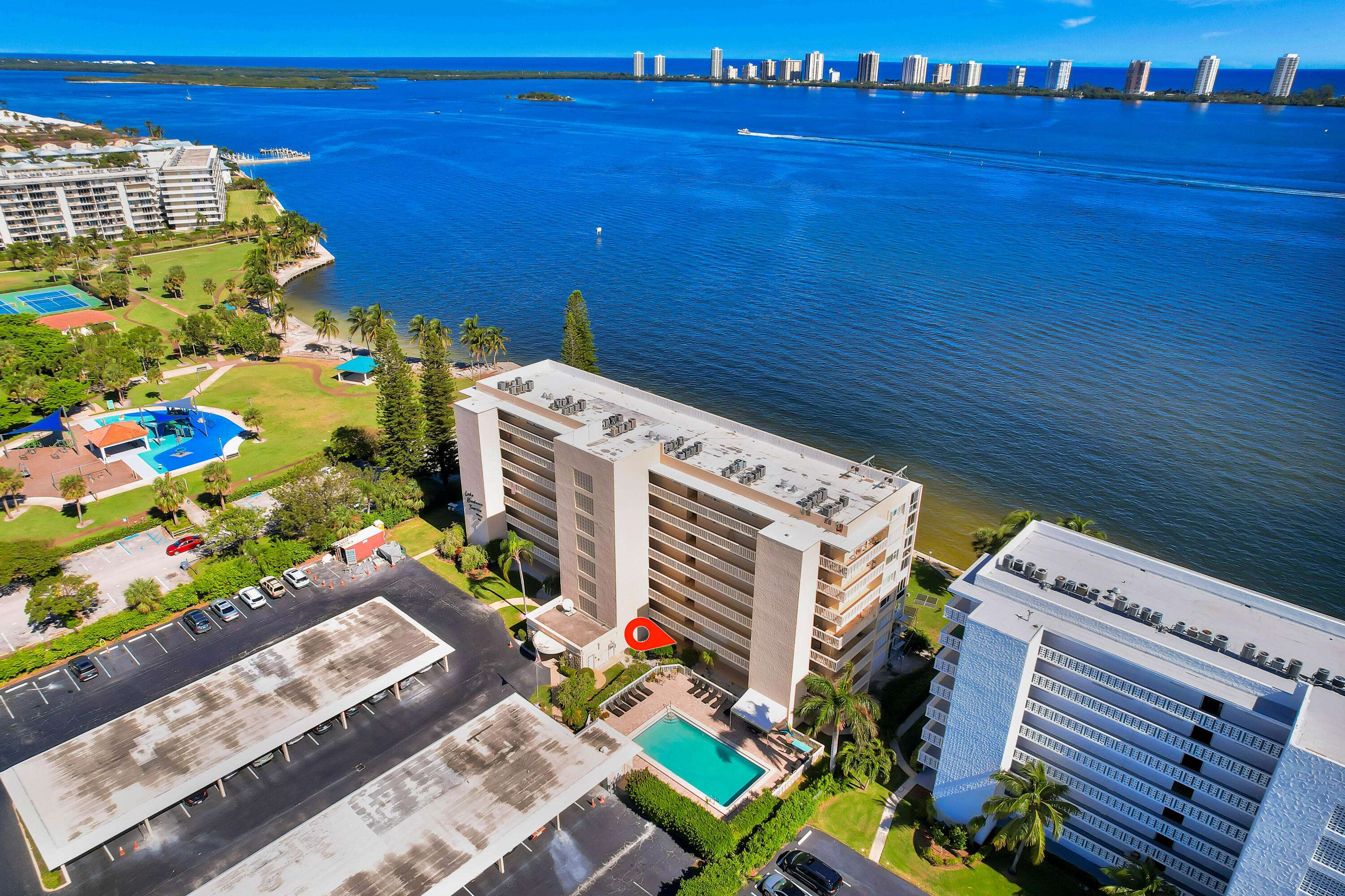 Lake Park, FL 33403,501 Lake Shore DR 105