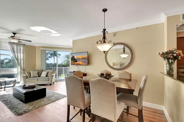 Lantana, FL 33462,806 E Windward WAY 323