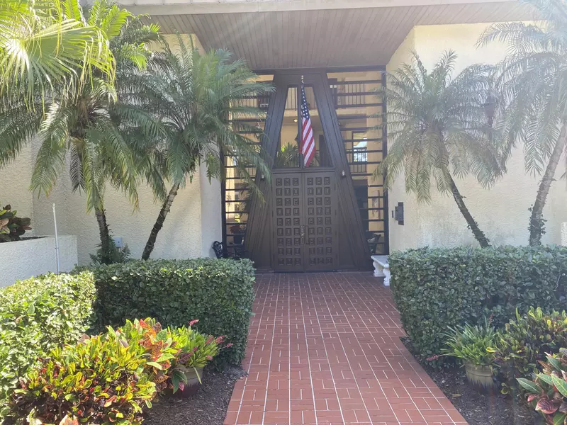 1800 SE Saint Lucie BLVD 5-203, Stuart, FL 34996