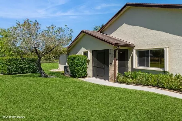 Royal Palm Beach, FL 33411,148 Village Walk DR 24