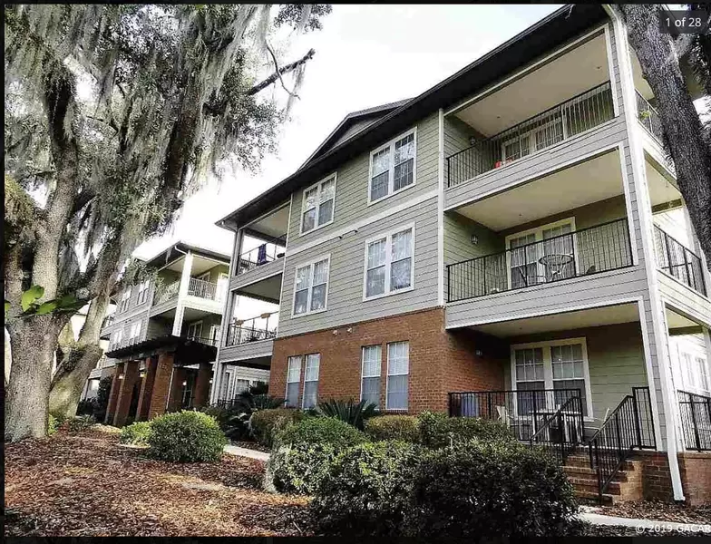 1257 SW SW 9th RD 305, Gainesville, FL 32601