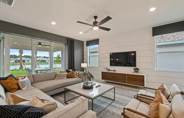 Stuart, FL 34997,10211 SW Highpointe DR Renown 283
