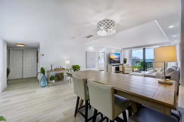 West Palm Beach, FL 33407,5600 N Flagler DR 209