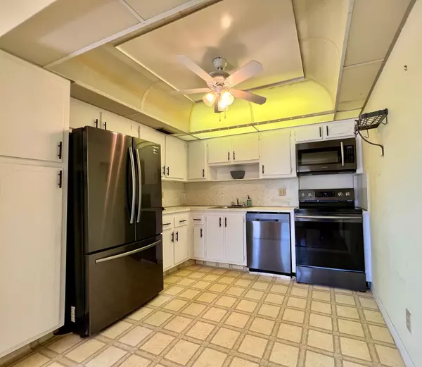 West Palm Beach, FL 33417,205 Wellington A