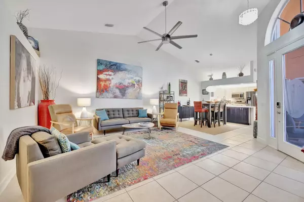 Hutchinson Island, FL 34949,209 River WALK