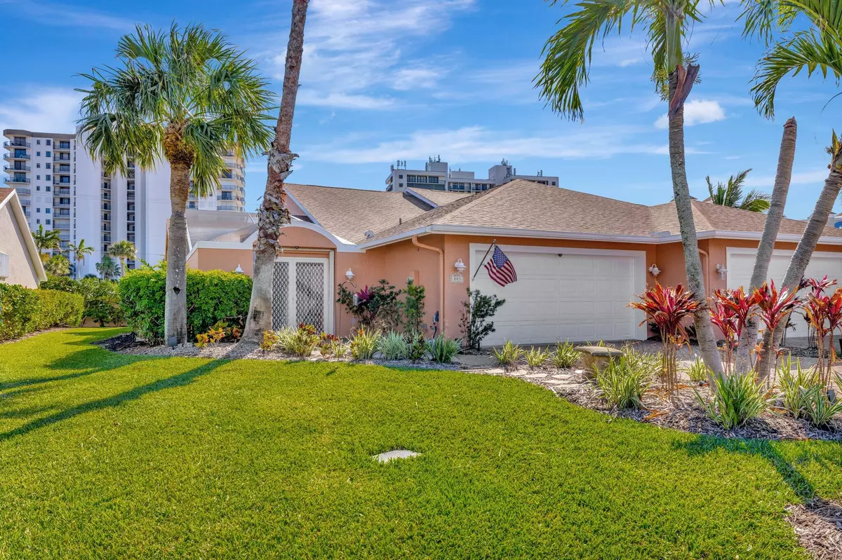 Hutchinson Island, FL 34949,209 River WALK