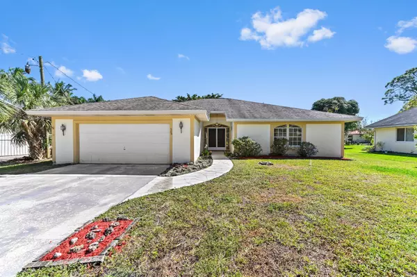 Lake Worth, FL 33463,5116 Palm WAY