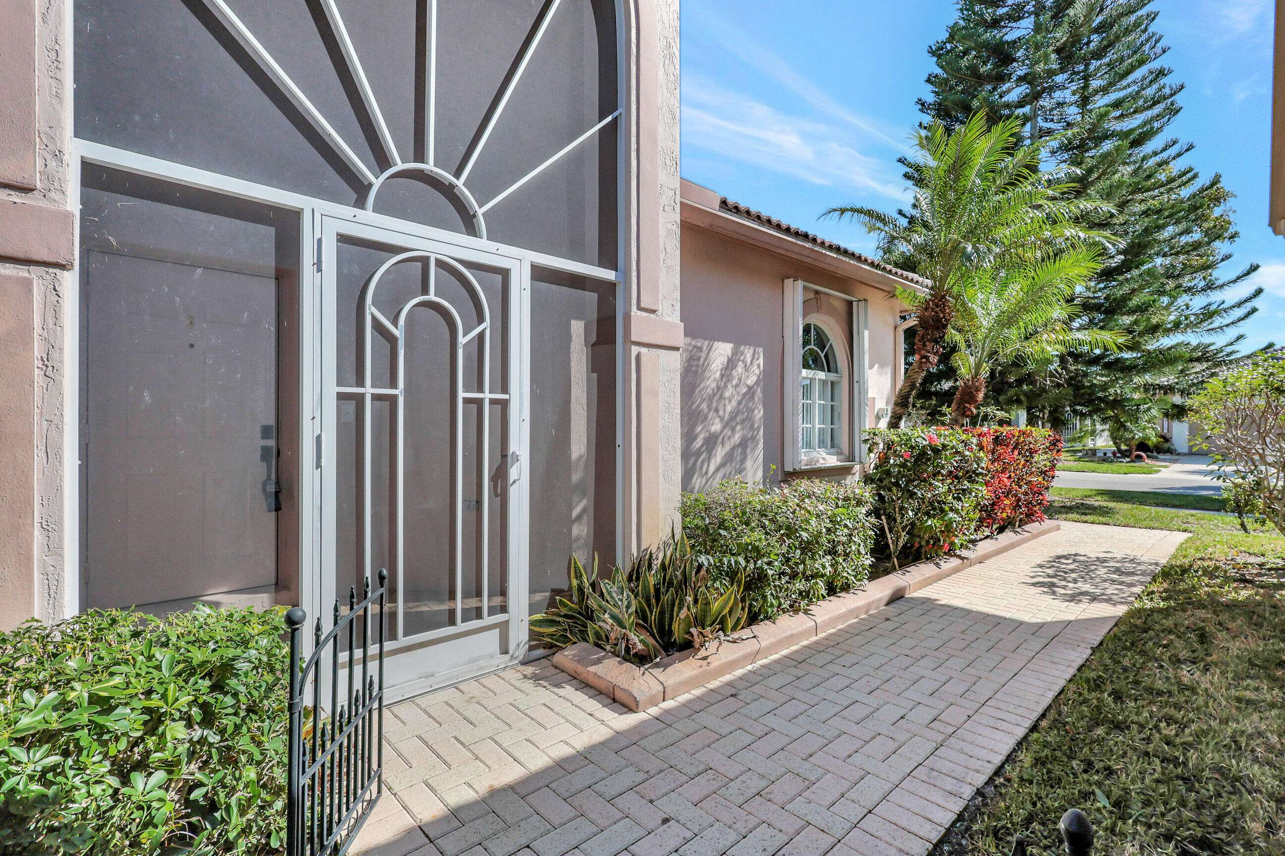 West Palm Beach, FL 33411,9064 Bay Point CIR