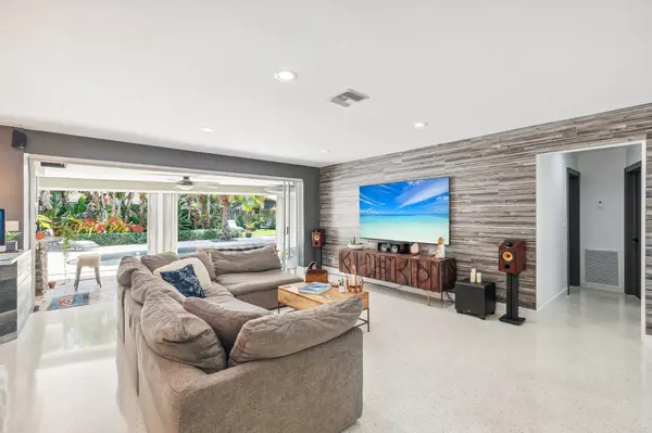1132 SW 13th AVE, Boca Raton, FL 33486