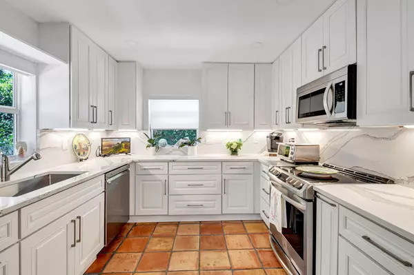 Delray Beach, FL 33444,114 NE 19th ST