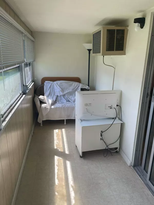 Deerfield Beach, FL 33442,134 Upminster F