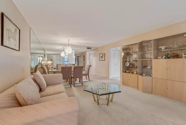 Delray Beach, FL 33446,7301 Amberly LN 407