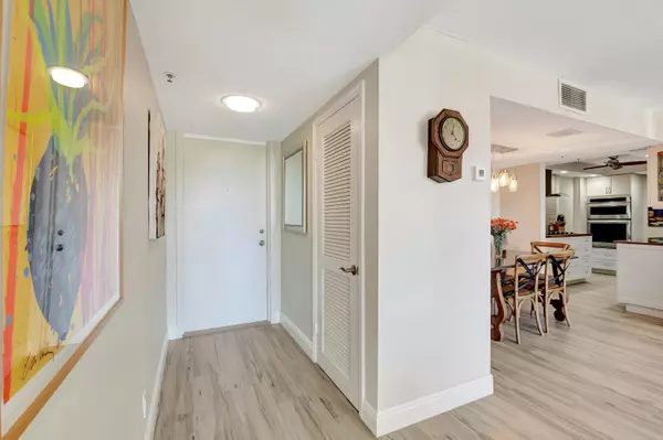 Boca Raton, FL 33434,1523 Bridgewood DR