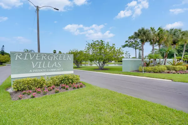 Port Saint Lucie, FL 34952,1722 SE Balmoral CT