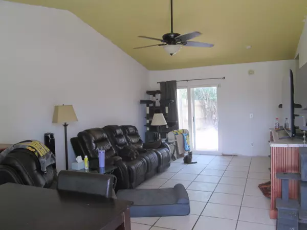 Lake Worth, FL 33463,5179 Burnham PL