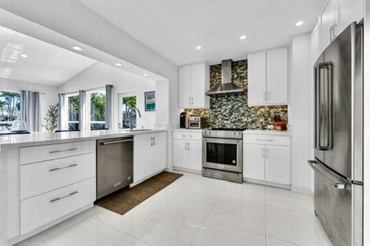 Wilton Manors, FL 33334,1529 NE 28th DR