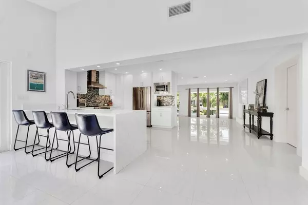 Wilton Manors, FL 33334,1529 NE 28th DR