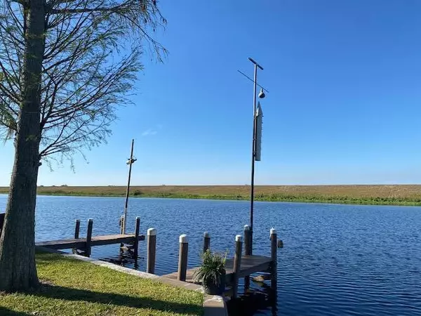 Okeechobee, FL 34974,8680 SE Us Highway 441 27