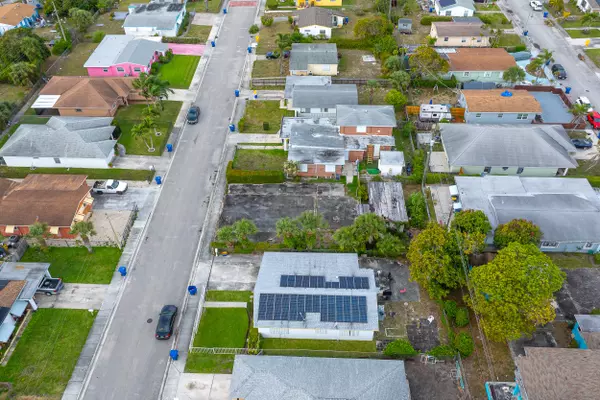 Riviera Beach, FL 33404,W W 3rd ST