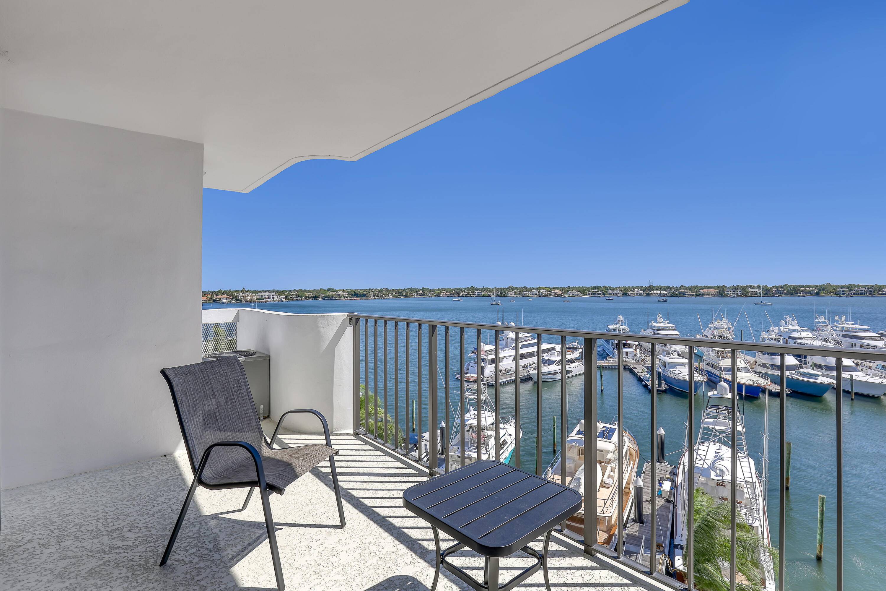 North Palm Beach, FL 33408,1208 Marina DR 402