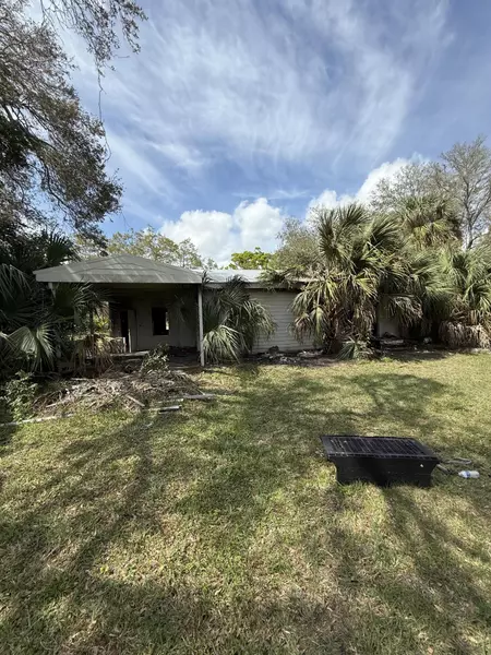 1165 6th AVE, Vero Beach, FL 32960