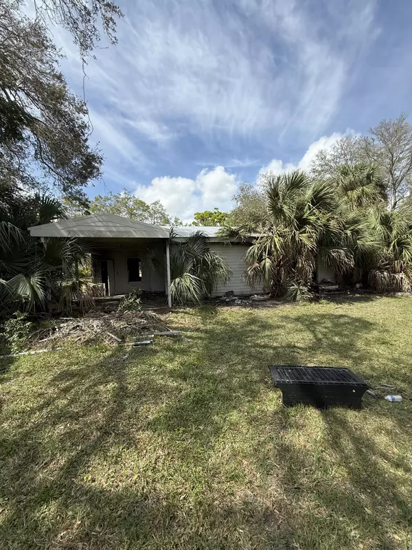 1165 6th AVE, Vero Beach, FL 32960