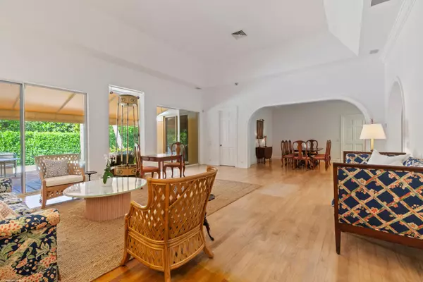 Jupiter Island, FL 33455,154 S Beach RD