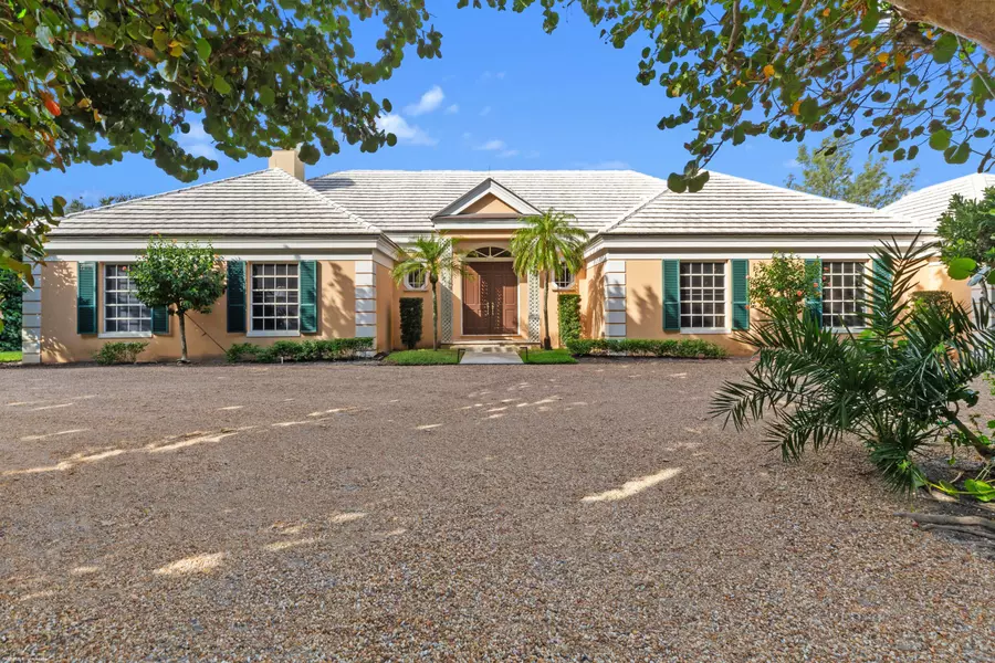 154 S Beach RD, Jupiter Island, FL 33455