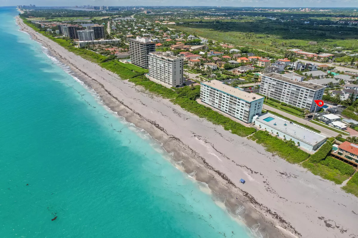 Juno Beach, FL 33408,911 Ocean DR 506