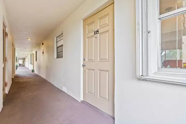 Boynton Beach, FL 33435,1810 New Palm WAY 115