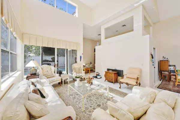 Boca Raton, FL 33496,2502 NW 66th DR