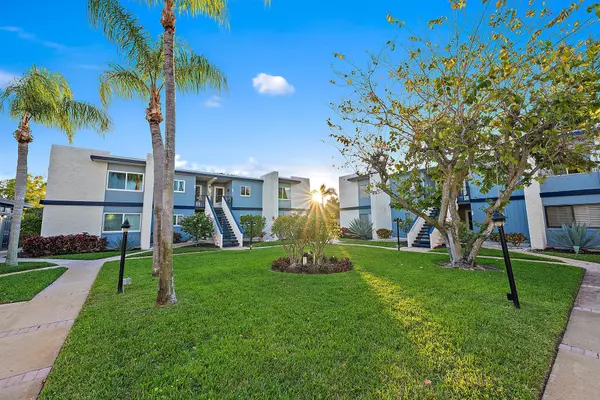Jensen Beach, FL 34957,1561 NE 12th TER C-14