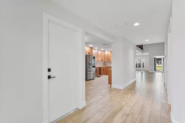 Boca Raton, FL 33496,9077 S Boca Gardens CIR E