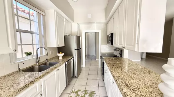 West Palm Beach, FL 33411,2781 James River RD