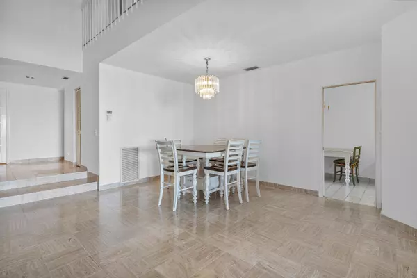 Ocean Ridge, FL 33435,6711 N Ocean BLVD 13