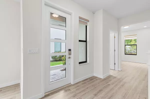 Lake Worth, FL 33467,8667 Corvus DR