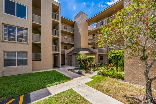 9440 Tangerine PL 102, Davie, FL 33324