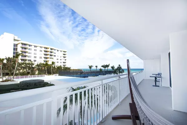 3546 S Ocean BLVD 325, South Palm Beach, FL 33480