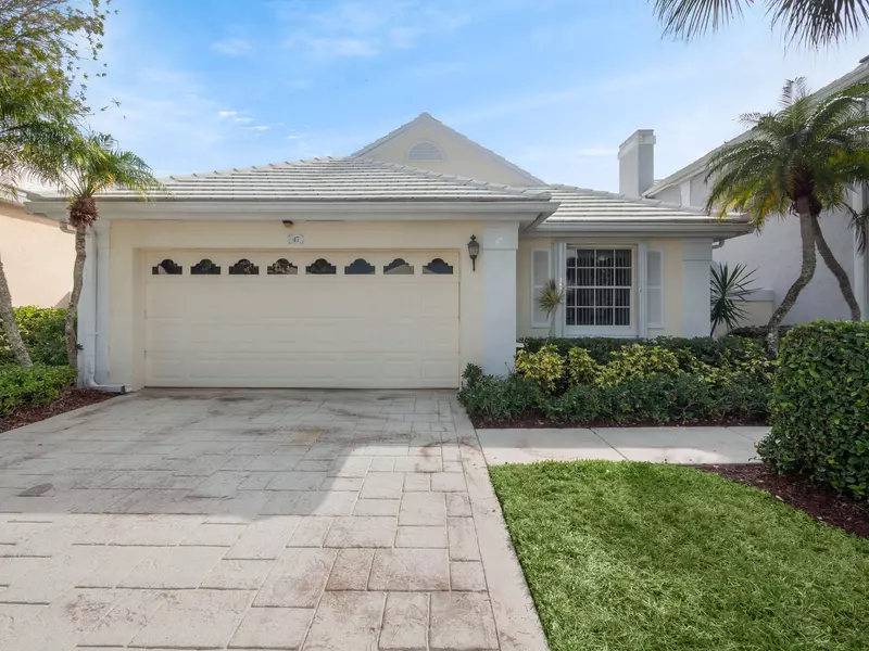 47 Windsor LN, Palm Beach Gardens, FL 33418