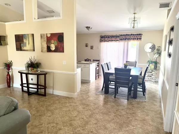 Vero Beach, FL 32967,8555 102nd AVE
